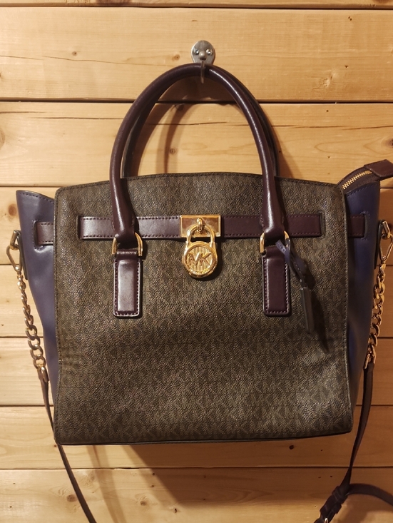 Michael Kors Handbags - Michael Kors Hamilton Moderne Signature Purse